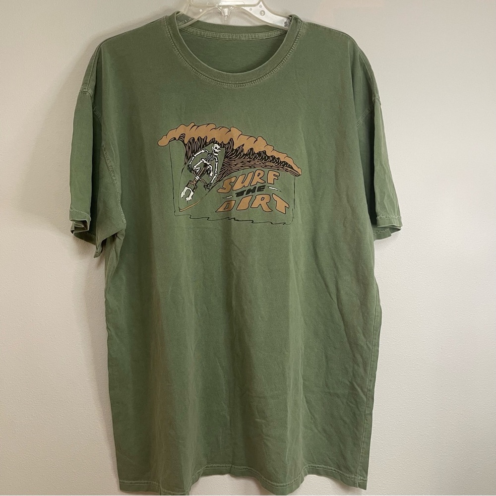 Builder Design Co Vintage-Like T-shirt